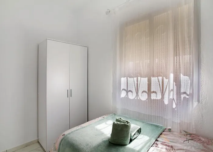 Apartamento Un Descanso 2-2 *